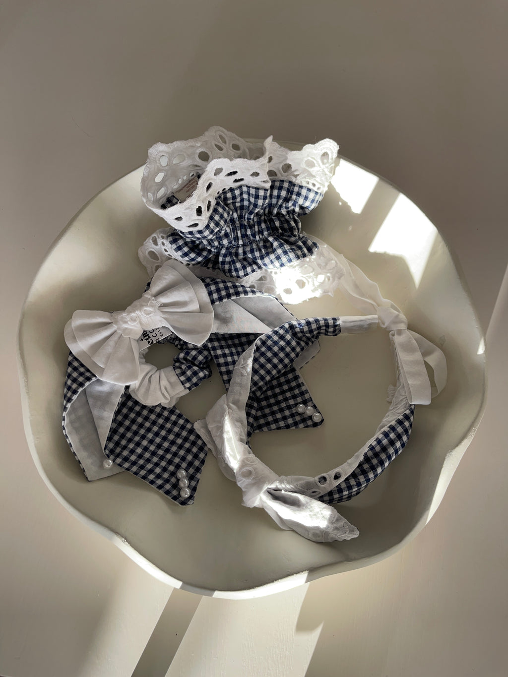 The Daisy Days Headband - with back tie
